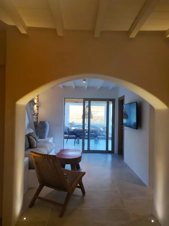 Levantes House Mykonos Ano Mera 0*,  Yunanistan