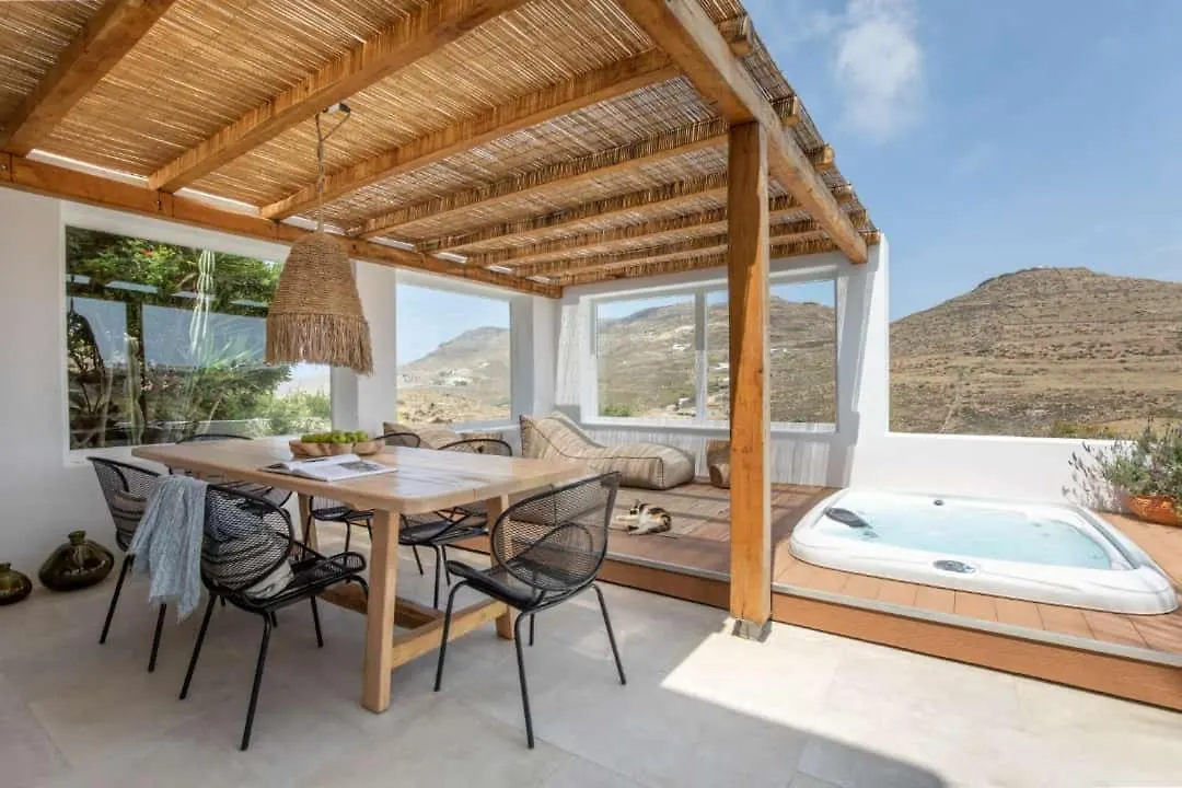 Levantes House Mykonos Ano Mera 0*,  Yunanistan
